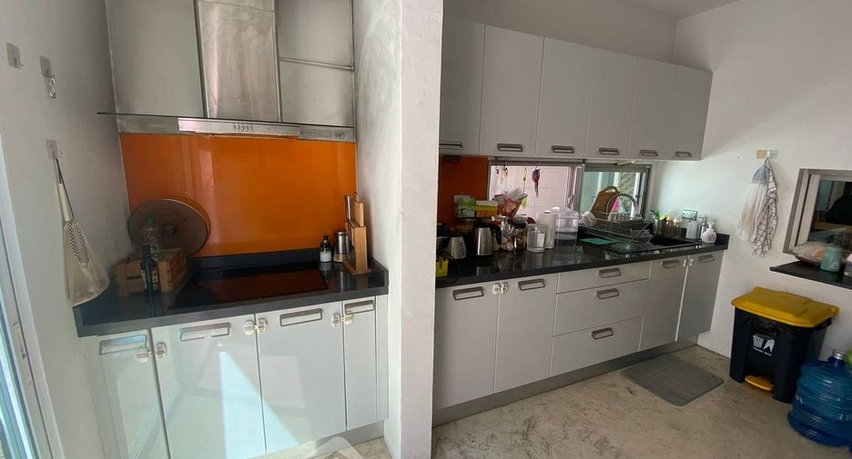 For sale 3 bedrooms house in Si Racha, Chonburi