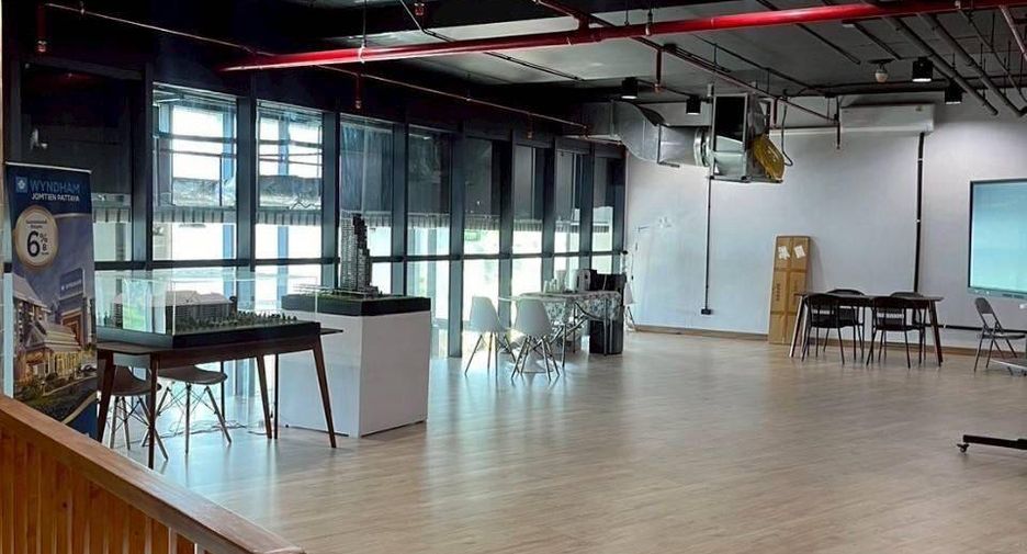 For sale 1 bed condo in Huai Khwang, Bangkok