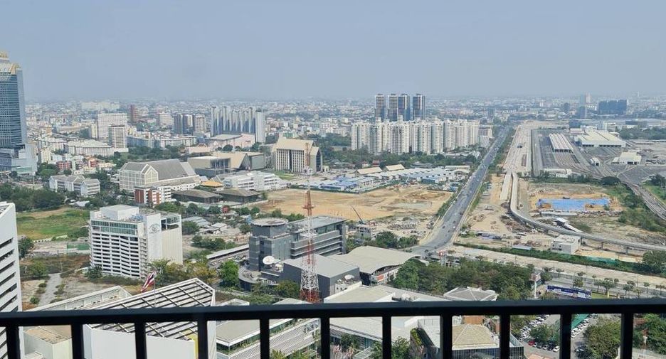 Wohnung zum Kauf mit 2 Zimmer in Huai Khwang, Bangkok