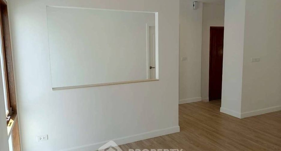 Casa en venta de 3 habitaciones en Sattahip, Pattaya