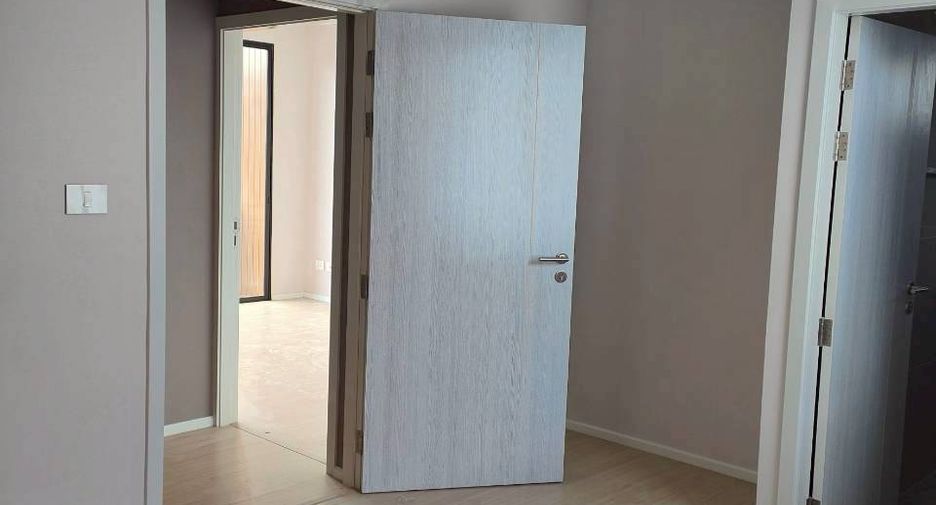 For sale 3 ベッドルーム townhouse in Saphan Sung, Bangkok