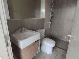 Продажа 3 спальни таунхаус в Сапхан Сунг, Бангкок