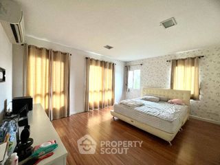 For sale 3 bedrooms house in Sai Mai, Bangkok
