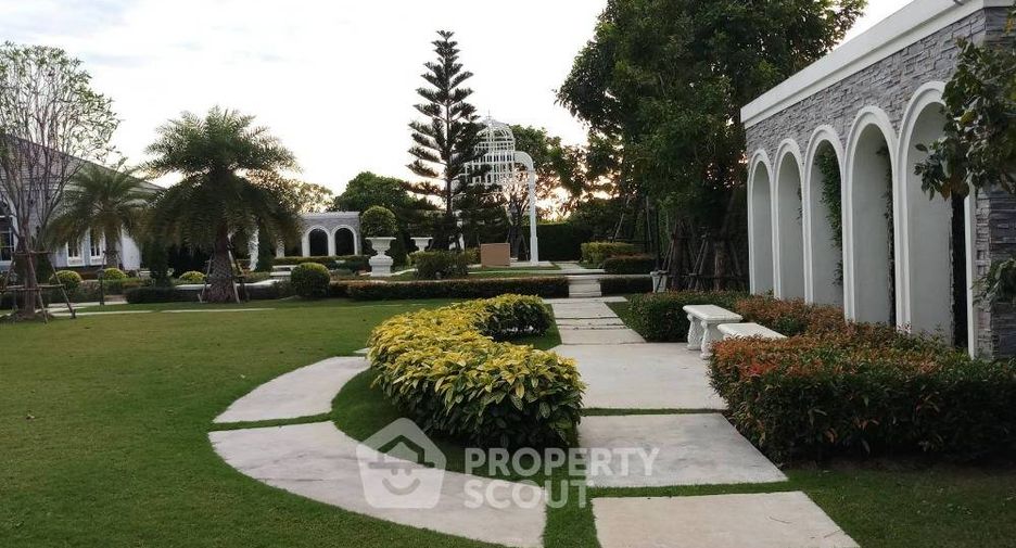 For sale 4 bedrooms house in Prawet, Bangkok