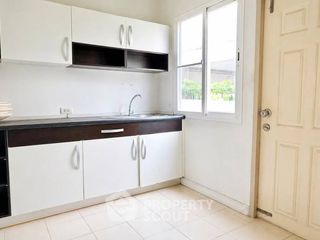For sale 3 bedrooms townhouse in Don Mueang, Bangkok