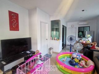 For sale 4 bedrooms townhouse in Bang Khae, Bangkok