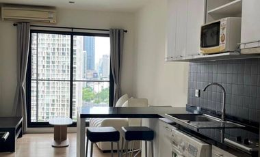 For sale 1 bed condo in Sathon, Bangkok