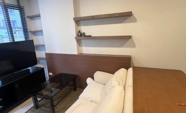 For rent and for sale 1 bed condo in Watthana, Bangkok
