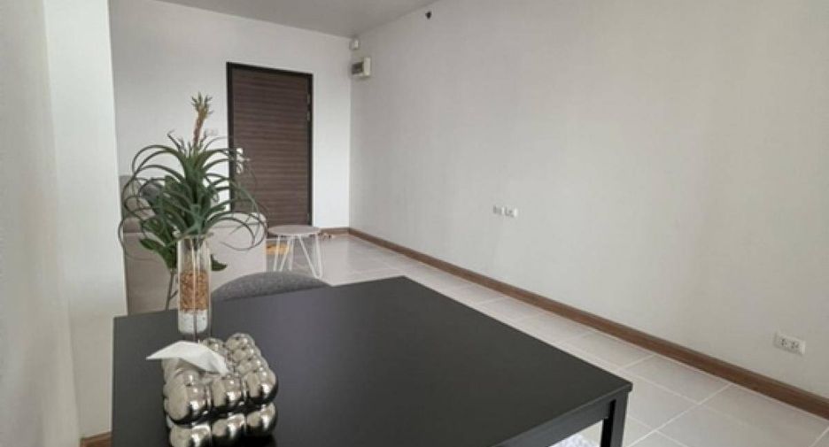 Продажа 1 кровать кондо в Чатучак, Бангкок