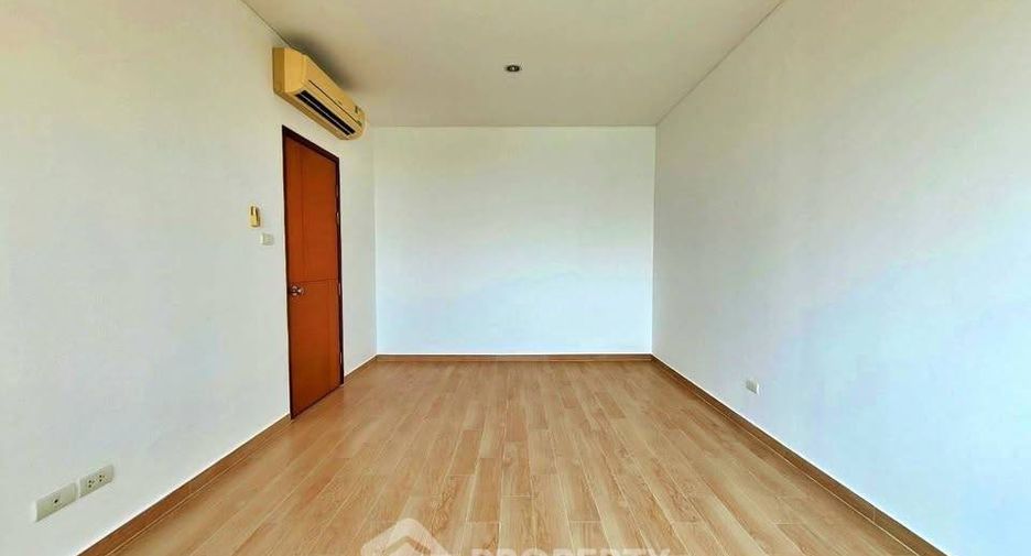 For sale 1 bed condo in Khlong San, Bangkok