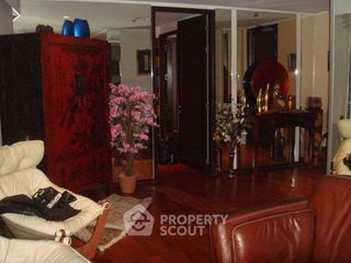 Haus zum Kauf mit 1 Zimmer in Bang Lamung, Chonburi