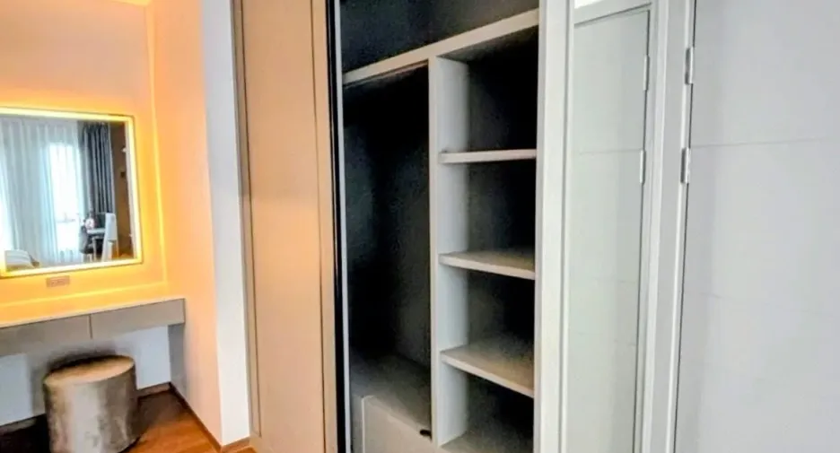 For rent 1 bed condo in Phaya Thai, Bangkok