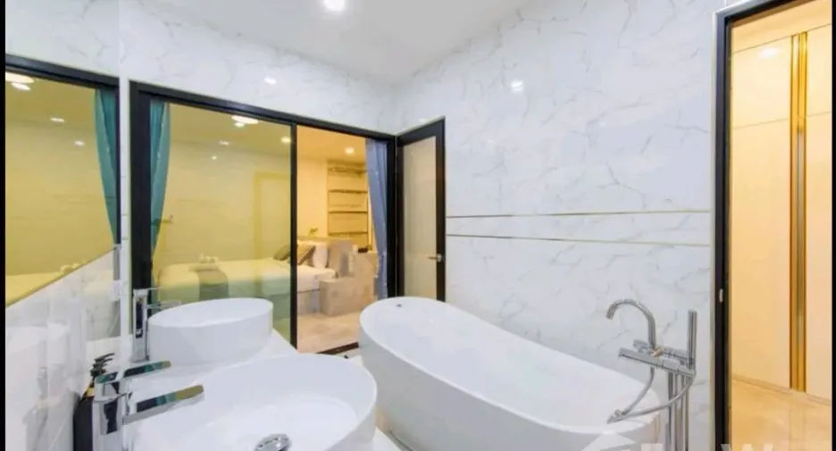 For rent 4 bedrooms villa in Mueang Chiang Mai, Chiang Mai