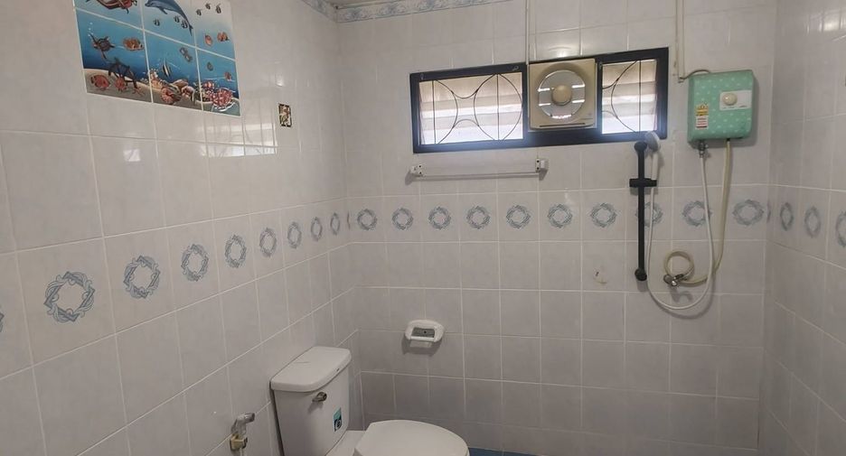 For rent 4 bedrooms house in Min Buri, Bangkok