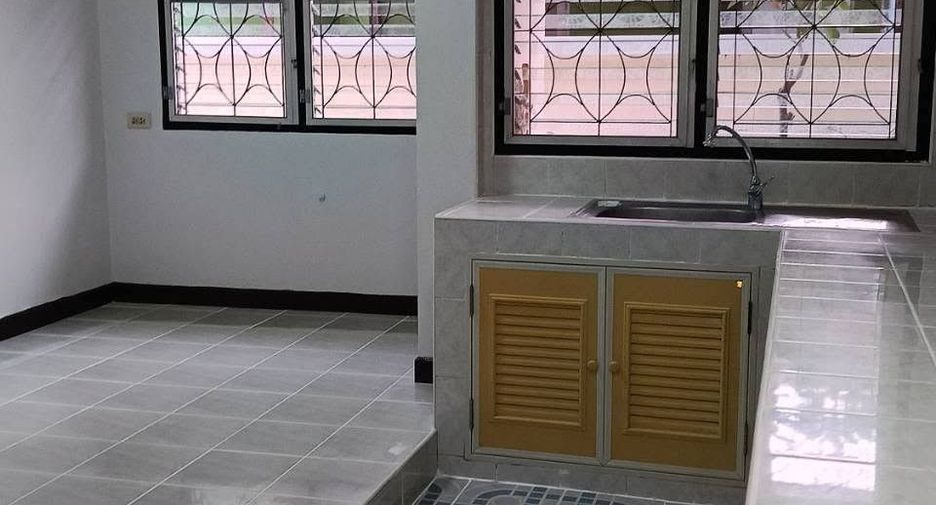 For rent 4 bedrooms house in Min Buri, Bangkok