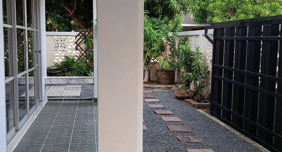 For rent 4 bedrooms house in Min Buri, Bangkok