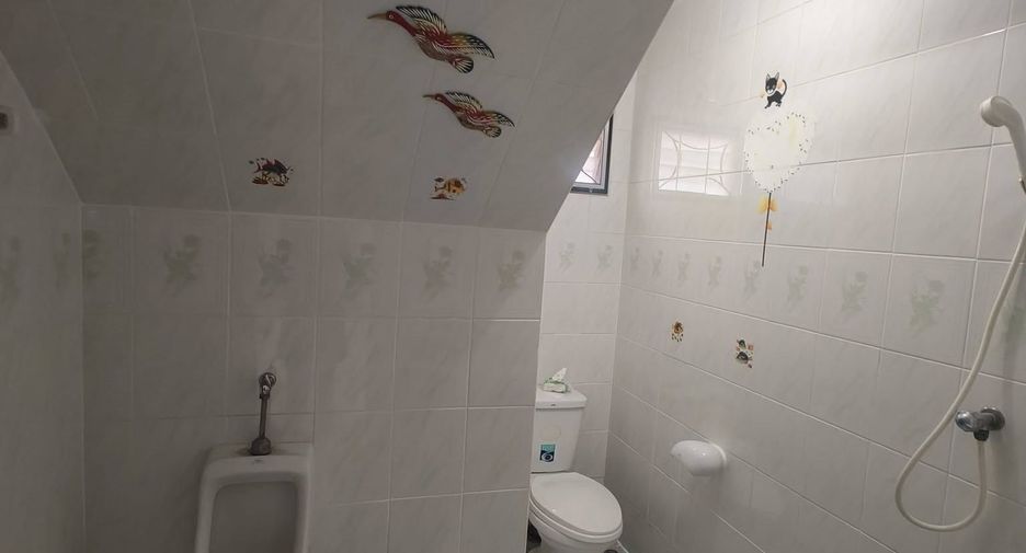 For rent 4 bedrooms house in Min Buri, Bangkok