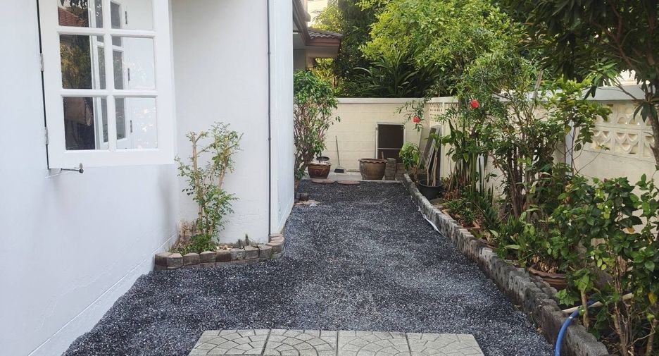 For rent 4 bedrooms house in Min Buri, Bangkok