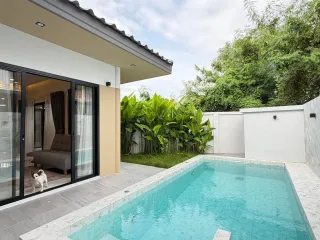 À louer 3 chambres villa à Mueang Phuket, Phuket