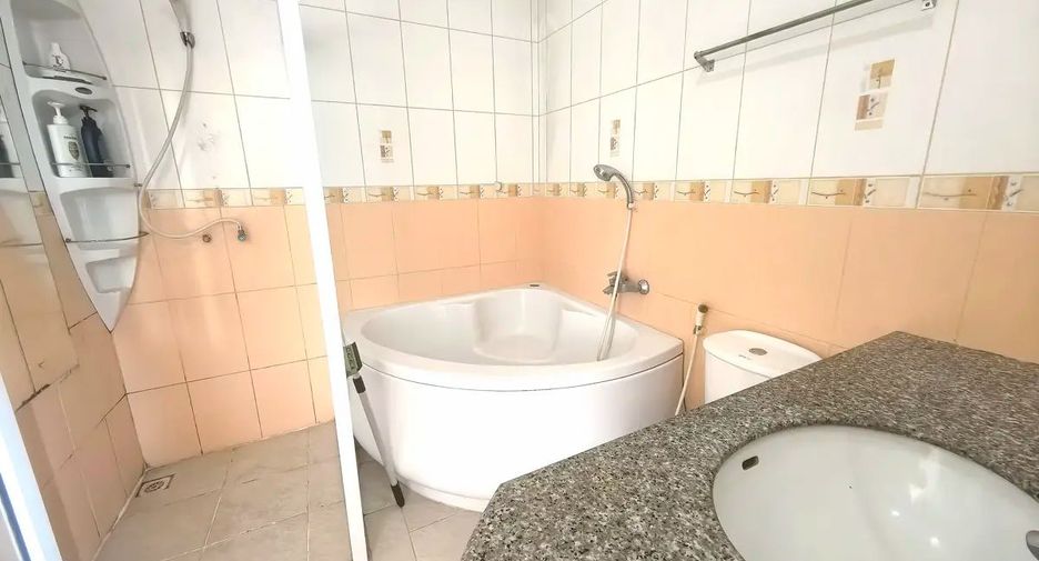 À vendre 2 chambres maison à East Pattaya, Pattaya