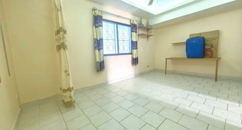 À vendre 2 chambres maison à East Pattaya, Pattaya