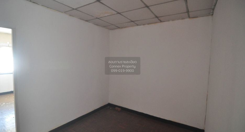 Casa adosada en venta de 4 habitaciones en Bang Kapi, Bangkok