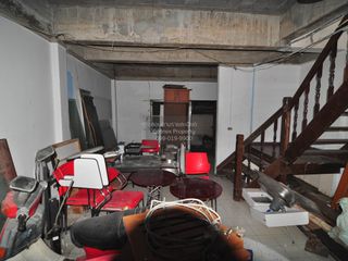Casa adosada en venta de 4 habitaciones en Bang Kapi, Bangkok