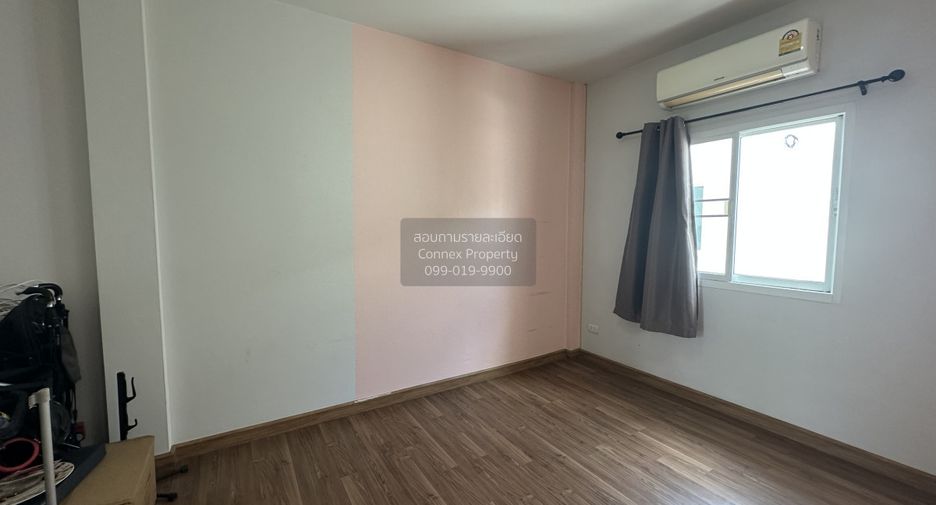 For sale 3 bedrooms townhouse in Thung Khru, Bangkok