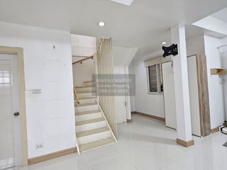For sale 3 bedrooms townhouse in Mueang Nonthaburi, Nonthaburi