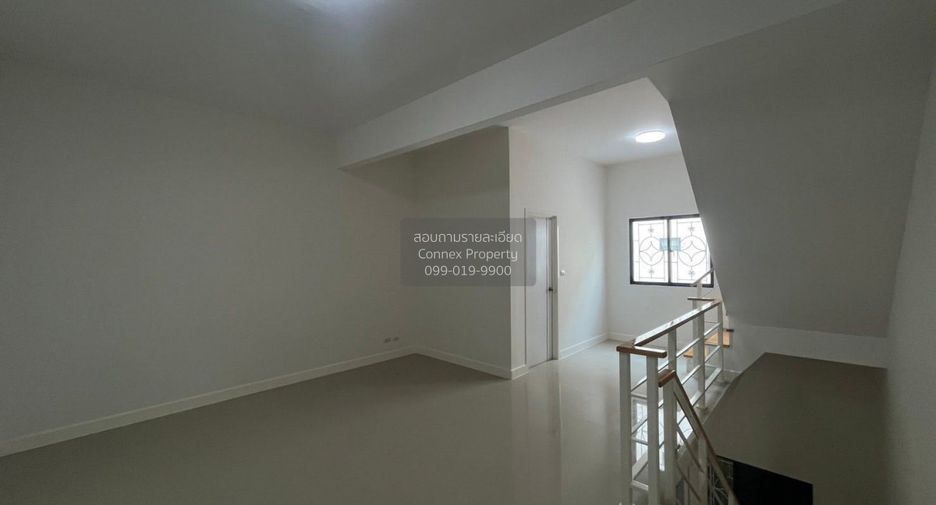 For sale 3 bedrooms townhouse in Thung Khru, Bangkok