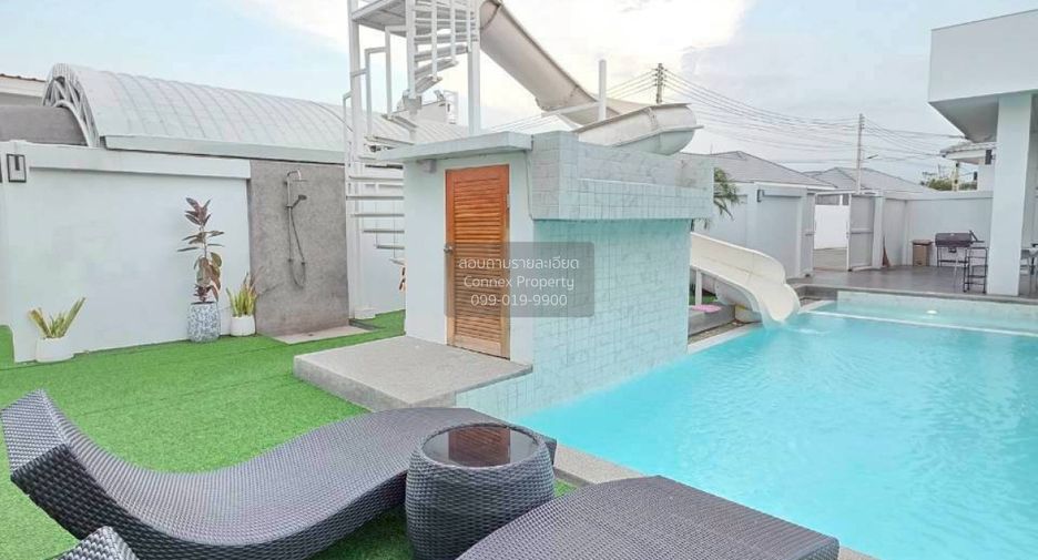 For sale 5 bedrooms villa in Huay Yai, Pattaya