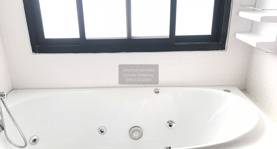 For sale 3 ベッドルーム house in Bang Khen, Bangkok