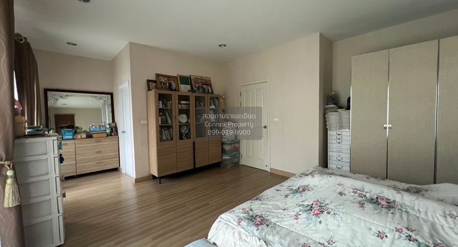 For sale 3 bedrooms house in Khan Na Yao, Bangkok
