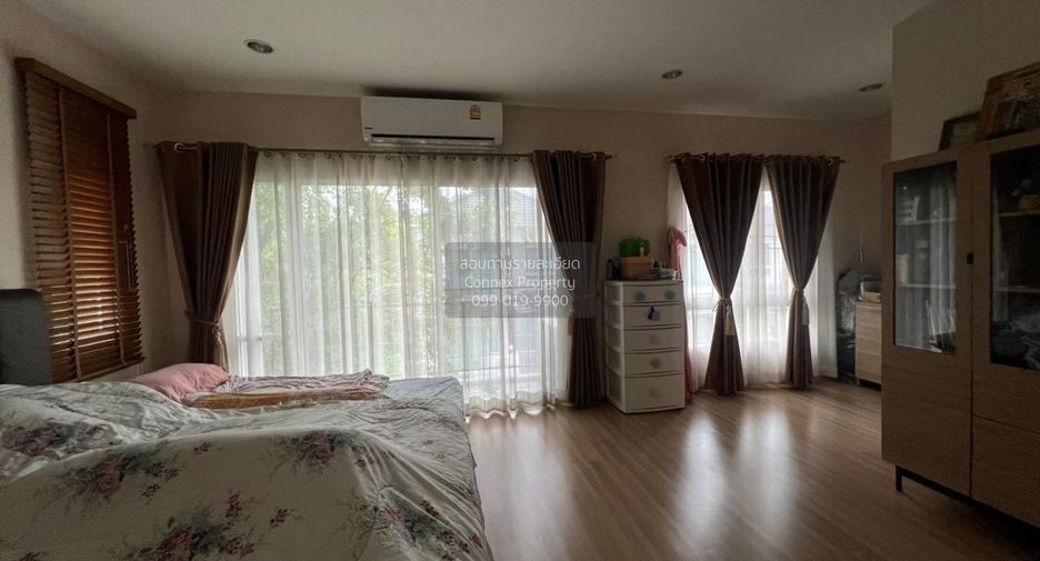 For sale 3 bedrooms house in Khan Na Yao, Bangkok