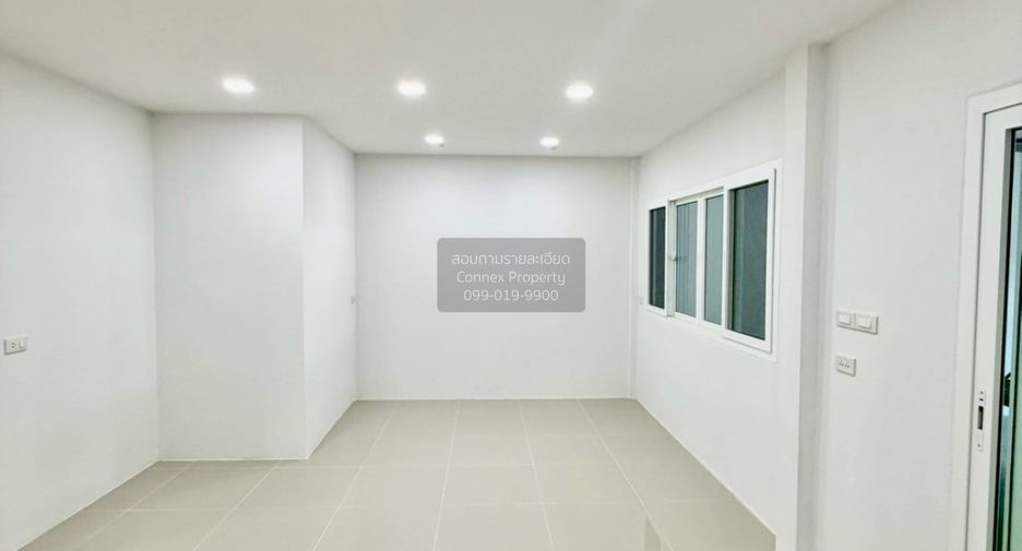 Casa adosada en venta de 3 habitaciones en Wang Thonglang, Bangkok
