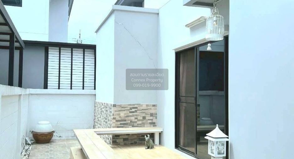 For sale 3 bedrooms house in Khan Na Yao, Bangkok
