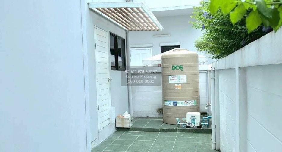 For sale 3 bedrooms house in Khan Na Yao, Bangkok