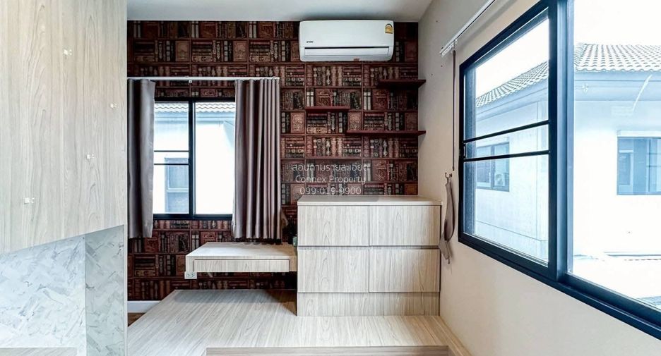 For sale 3 bedrooms house in Khan Na Yao, Bangkok
