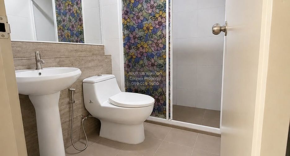 For sale 2 bedrooms condo in Thon Buri, Bangkok