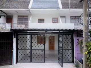 For sale 3 bedrooms townhouse in Bang Bon, Bangkok