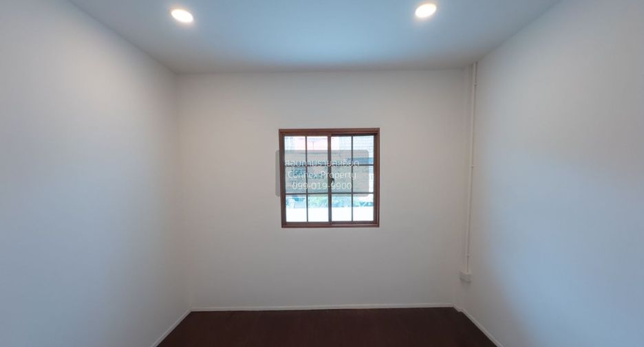 For sale 3 bedrooms townhouse in Bang Bon, Bangkok