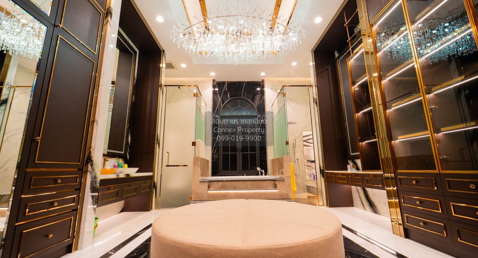 For sale 9 bedrooms house in Thawi Watthana, Bangkok