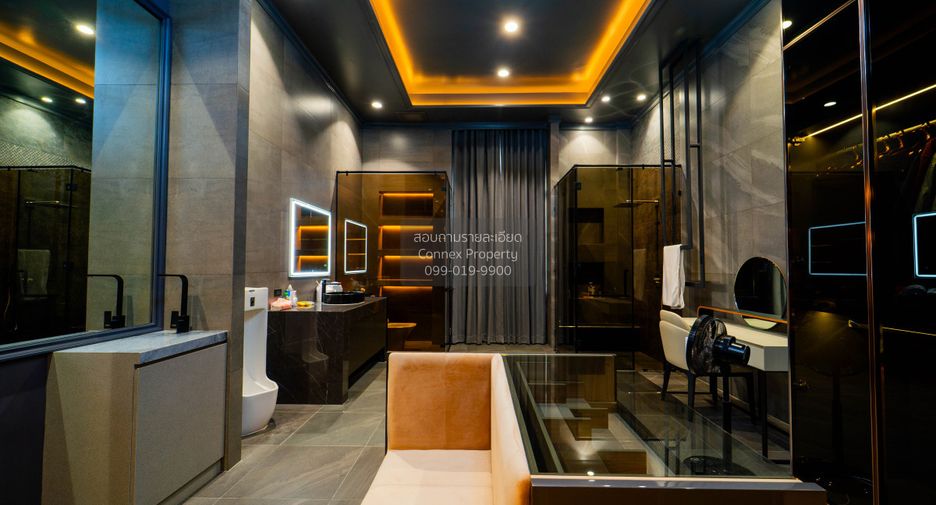 For sale 9 bedrooms house in Thawi Watthana, Bangkok