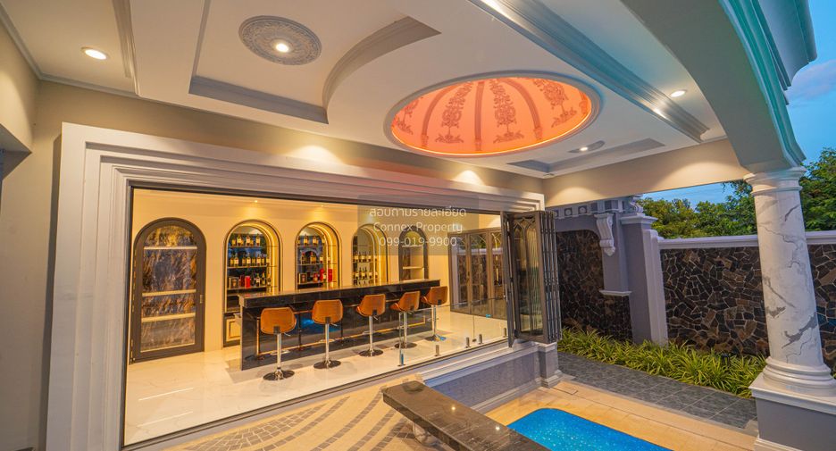 For sale 9 bedrooms house in Thawi Watthana, Bangkok