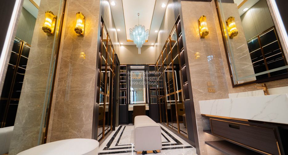 For sale 9 bedrooms house in Thawi Watthana, Bangkok