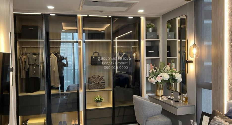 For sale 3 bedrooms condo in Phaya Thai, Bangkok