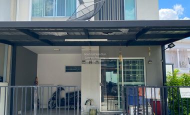 For sale 3 bedrooms townhouse in Bang Khen, Bangkok