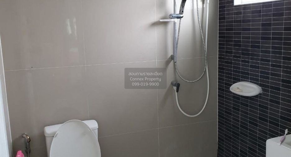 For sale 3 bedrooms townhouse in Bang Khen, Bangkok