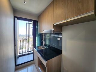 For sale 1 bed condo in Mueang Samut Prakan, Samut Prakan