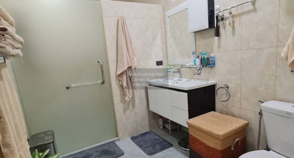 For sale 4 bedrooms retail Space in Huay Yai, Pattaya